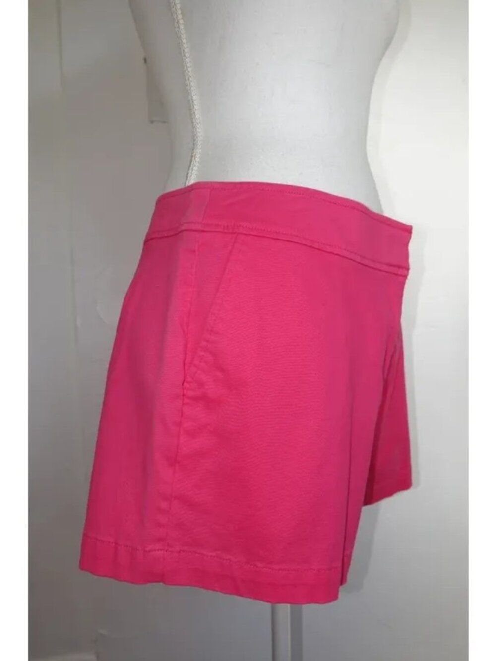 Shorts Flat Front Mid Rise - Picture 3 of 5